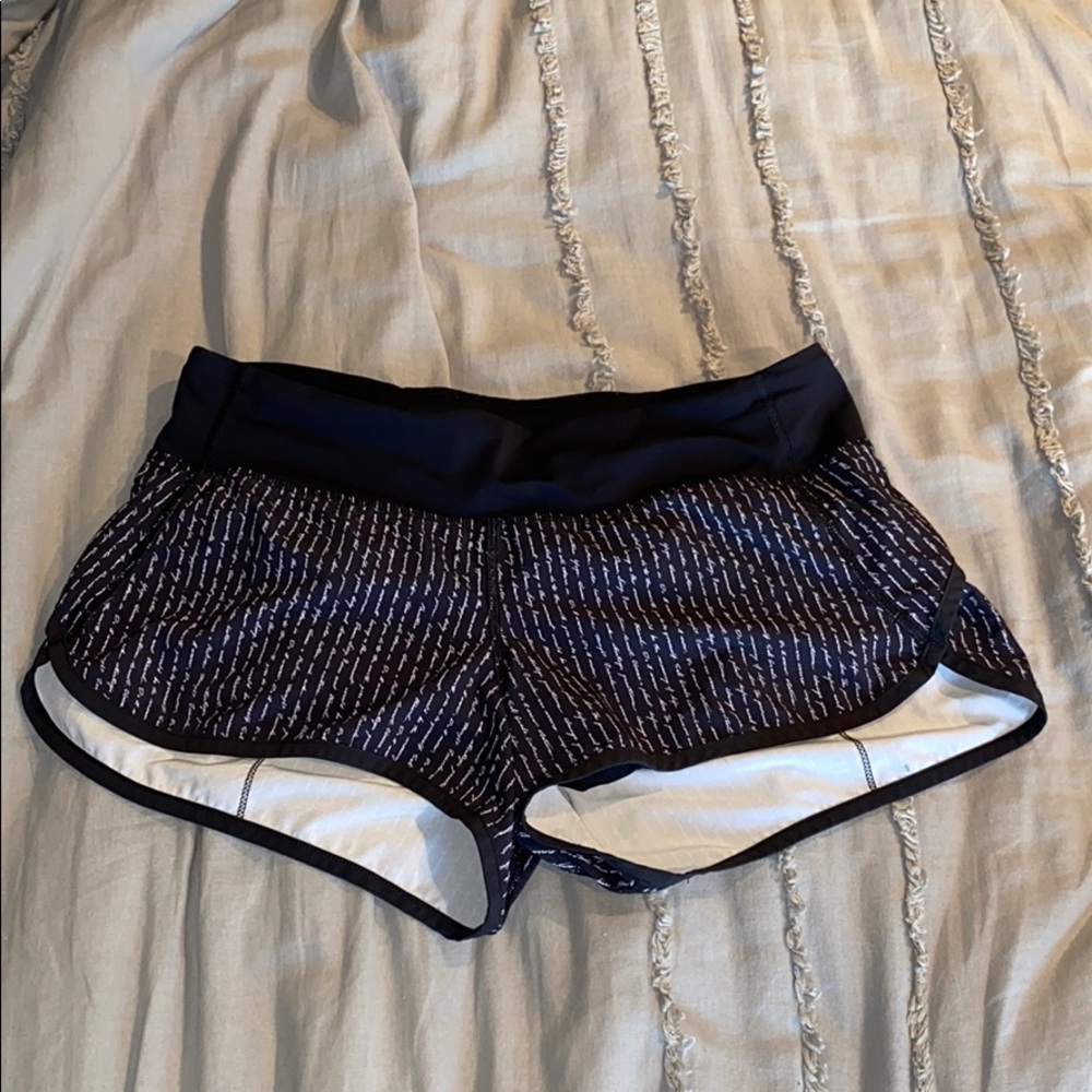Size 6 Lululemon Patterned Shorts